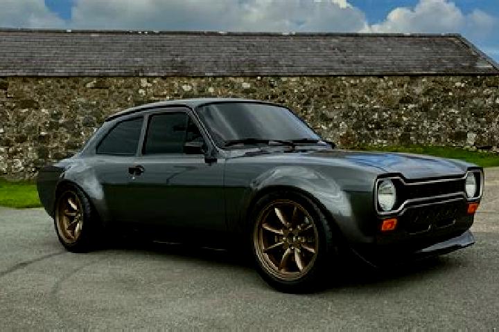 escort Yelverton