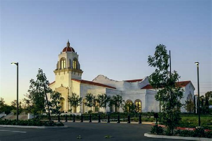 escort Yorba Linda