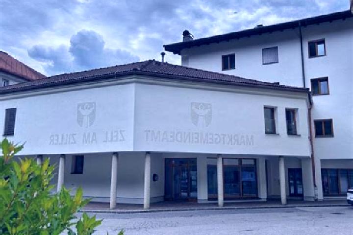escort Zell am Pettenfirst