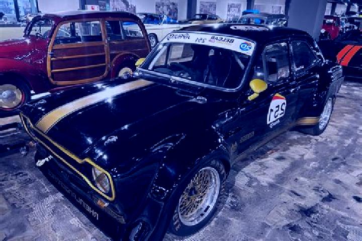 escort Zolotoye Pole