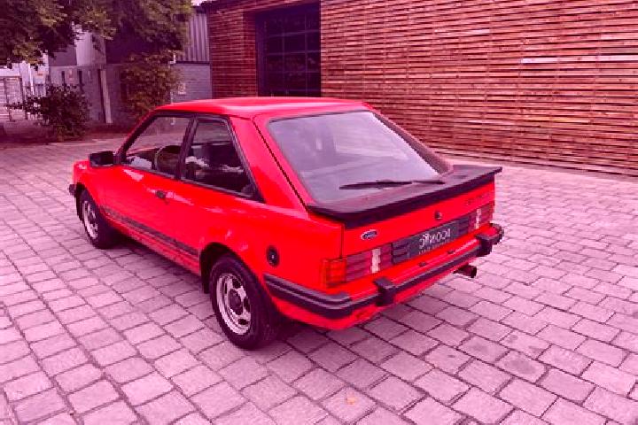 escort Zolynia