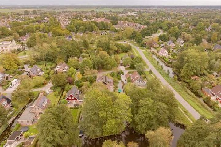 escort Zuid-Scharwoude