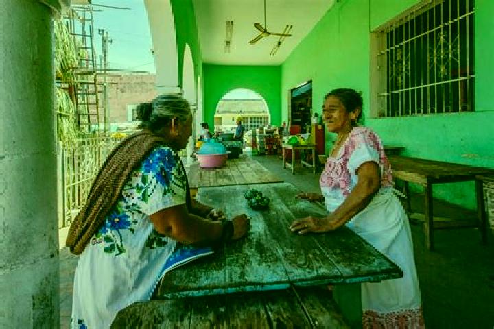 Escorts Acanceh, Mexico — Local Companions