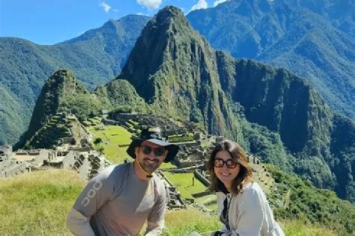 Escorts Acari, Peru — Local Companions