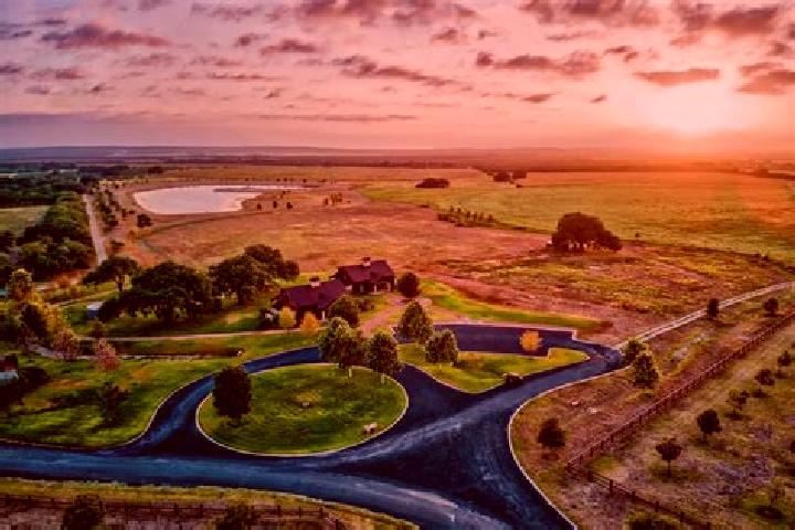 Escorts Acres Green, United States — Local Companions