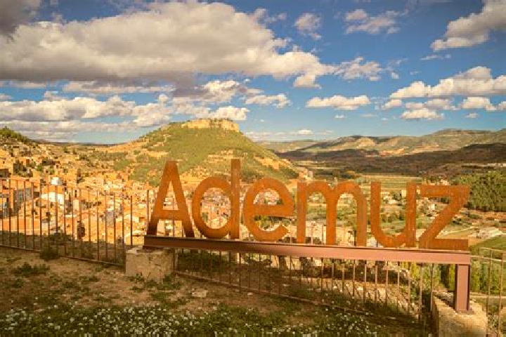 Escorts Ademuz, Spain — Local Companions