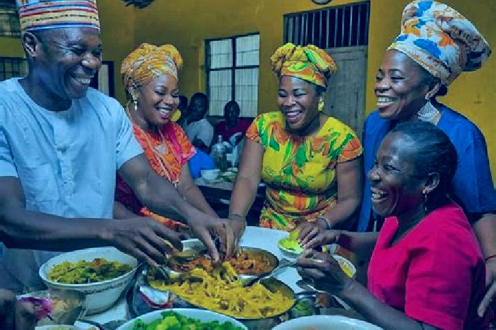 Escorts Adjohon, Benin — Local Companions