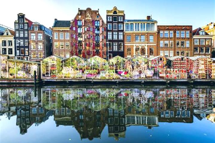 Escorts Aduard, Netherlands — Local Companions