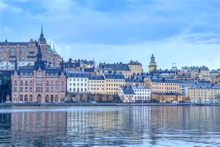 Escorts AElvaengen, Sweden — Local Companions