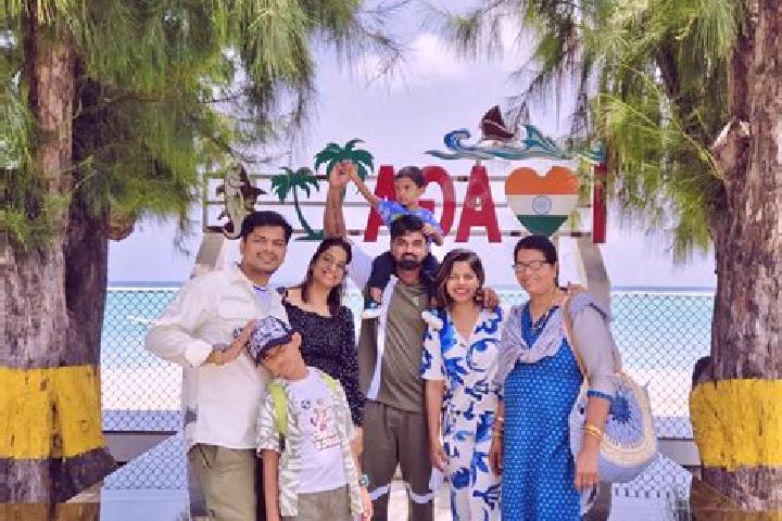 Escorts Agatti, India — Local Companions