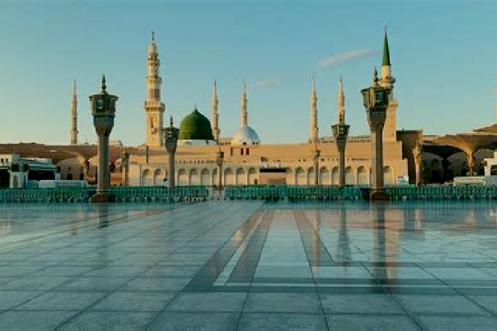Escorts Al Madinah, Iraq — Local Companions