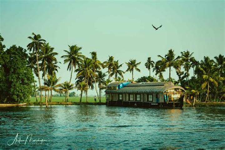 Escorts Alappuzha, India — Local Companions