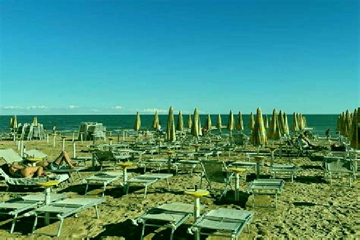 Escorts Albonese, Italy — Local Companions