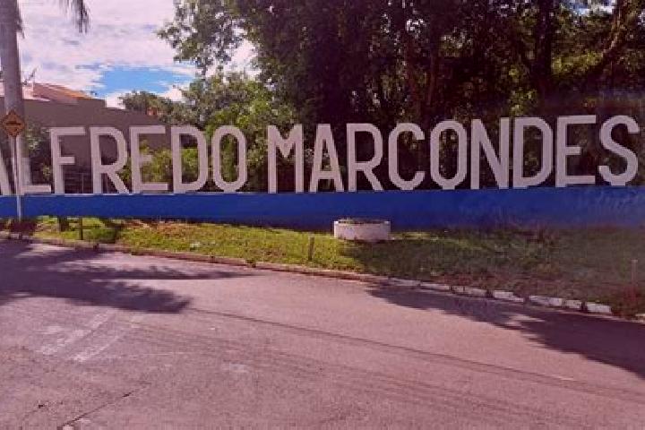 Escorts Alfredo Marcondes, Brazil — Local Companions
