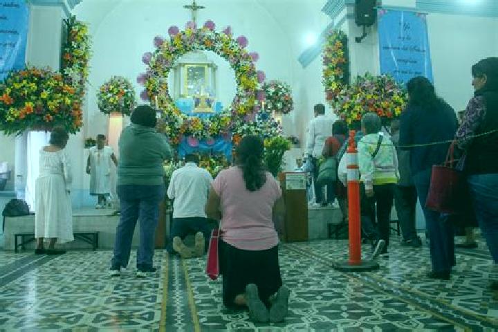 Escorts Alfredo V. Bonfil (Chacampalco), Mexico — Local Companions