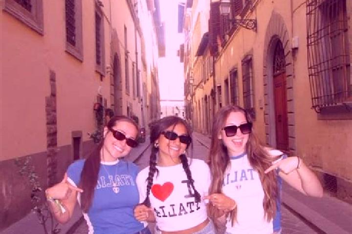 Escorts Algua, Italy — Local Companions