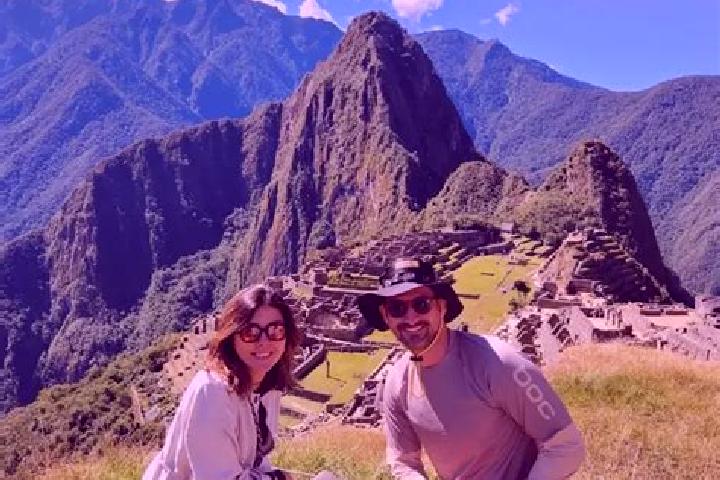 Escorts Alis, Peru — Local Companions