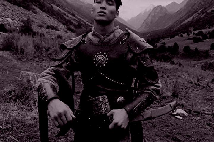 Escorts Altan Hil, China — Local Companions
