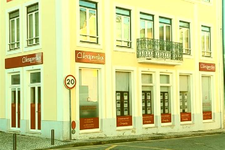 Escorts Alto da Maia, Portugal — Local Companions