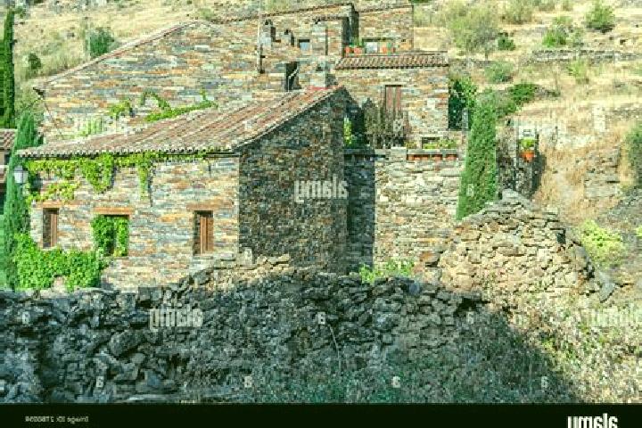 Escorts Amayuelas de Arriba, Spain — Local Companions