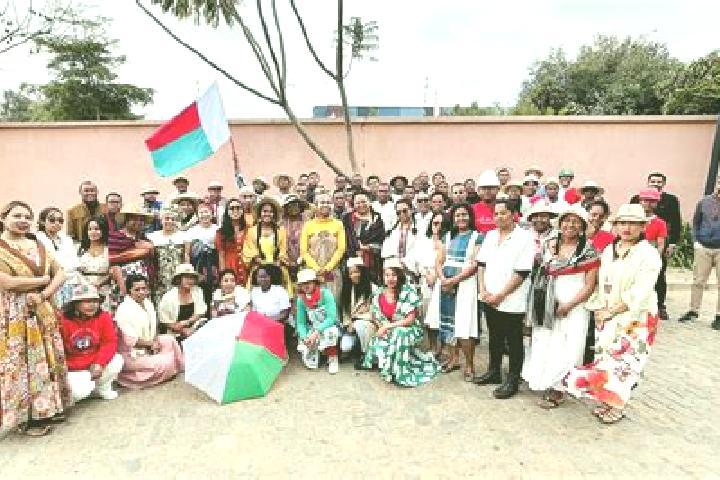 Escorts Ambalasoa, Madagascar — Local Companions