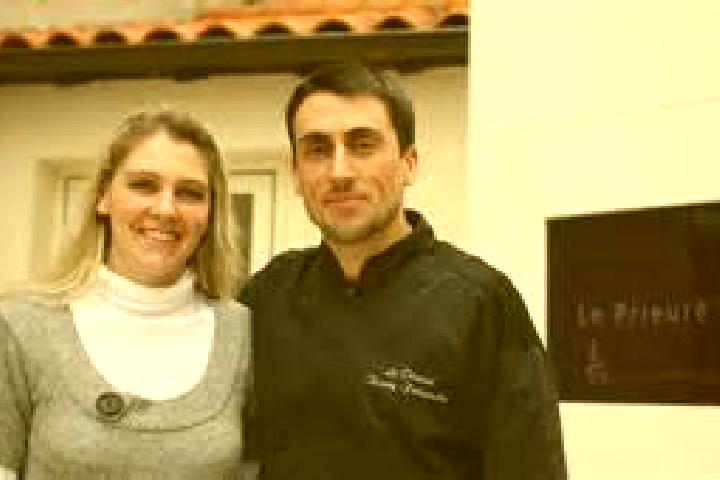Escorts Ambierle, France — Local Companions