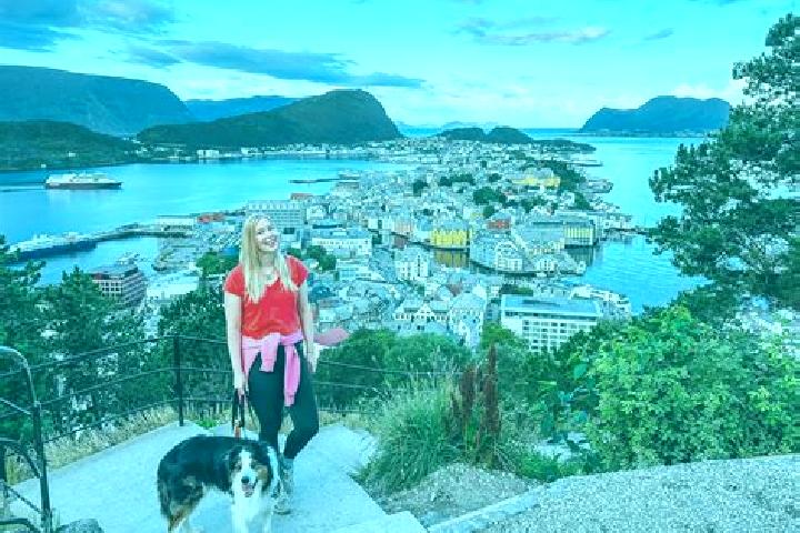 Escorts Andalsnes, Norway — Local Companions