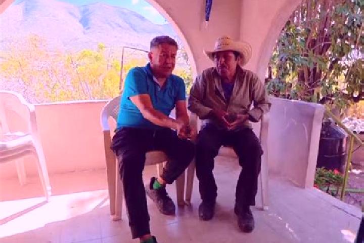 Escorts Apanguito, Mexico — Local Companions