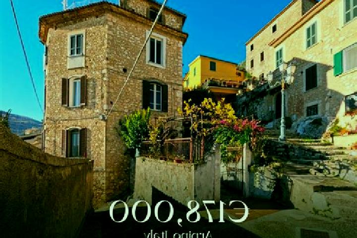 Escorts Arpino, Italy — Local Companions
