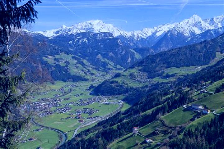 Escorts Aschau, Austria — Local Companions
