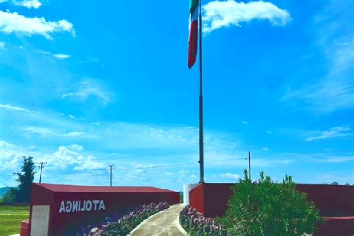Escorts Atolinga, Mexico — Local Companions