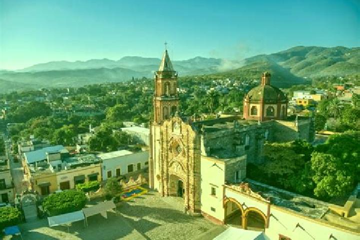 Escorts Atongo, Mexico — Local Companions