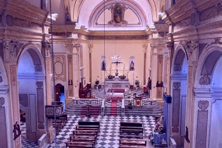 Escorts Avegno Chiesa, Italy — Local Companions