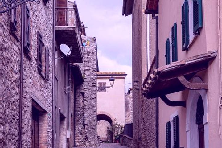 Escorts Avigliano Umbro, Italy — Local Companions