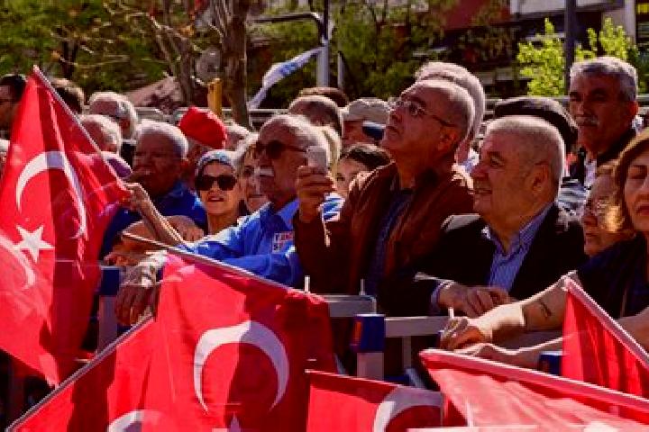 Escorts Avine, Turkey — Local Companions