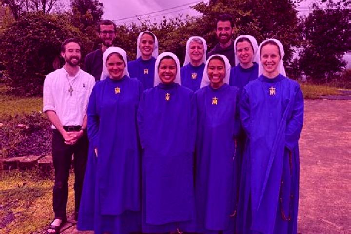 Escorts Awoingt, France — Local Companions