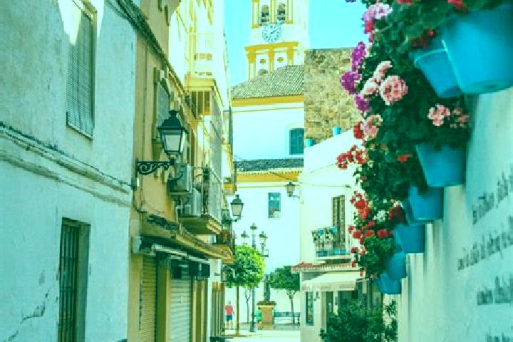 Escorts Ayerbe, Spain — Local Companions