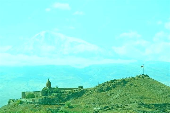 Escorts Aygeshat, Armenia — Local Companions
