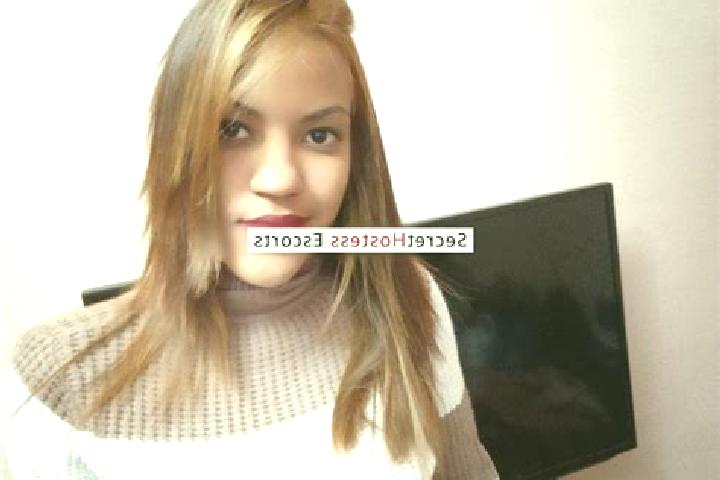 Escorts Azyartso, Belarus — Local Companions