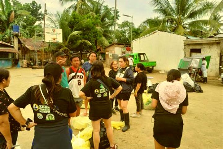 Escorts Bacuyangan, Philippines — Local Companions