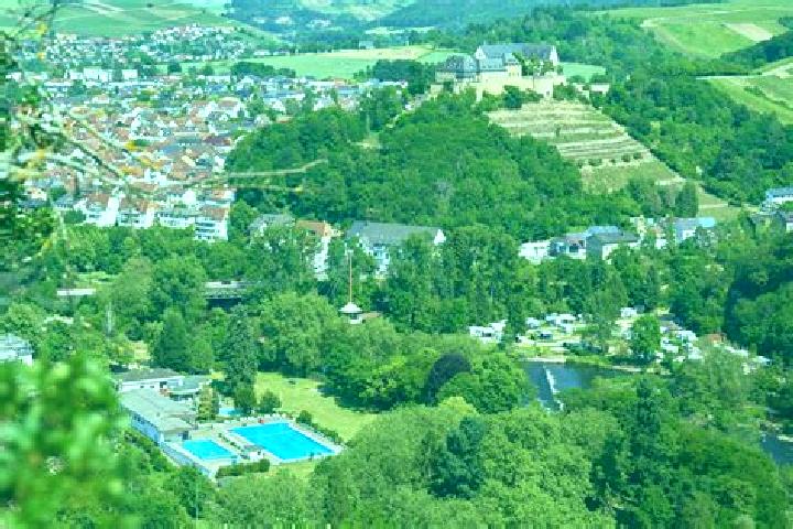 Escorts Bad Muenster am Stein-Ebernburg, Germany — Local Companions