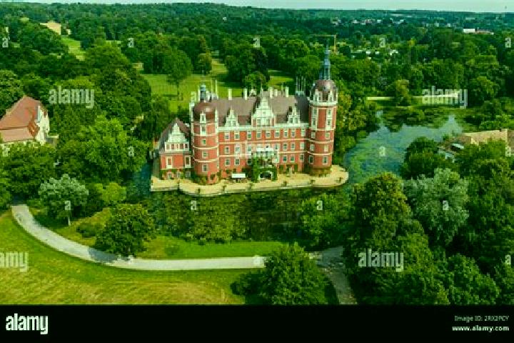 Escorts Bad Muskau, Germany — Local Companions