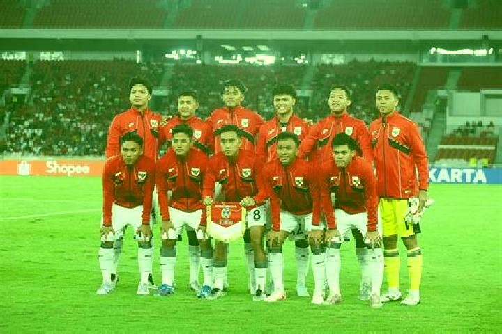 Escorts Bagan Besar, Indonesia — Local Companions
