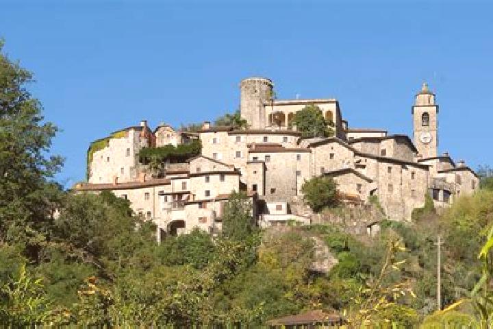 Escorts Bagnone, Italy — Local Companions