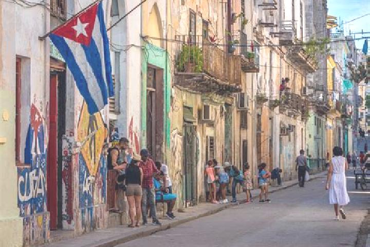 Escorts Baguano, Cuba — Local Companions
