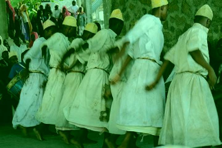 Escorts Bahani, Comoros — Local Companions