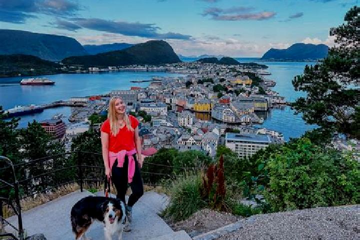 Escorts Balestrand, Norway — Local Companions