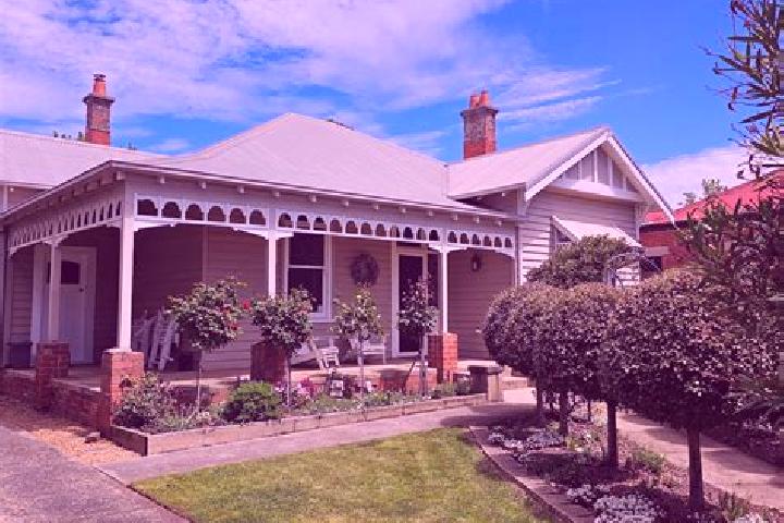Escorts Ballarat East, Australia — Local Companions