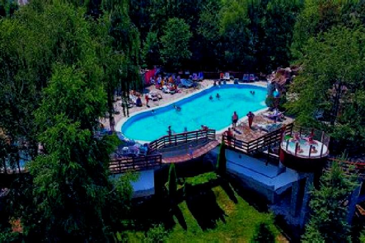 Escorts Balta Verde, Romania — Local Companions