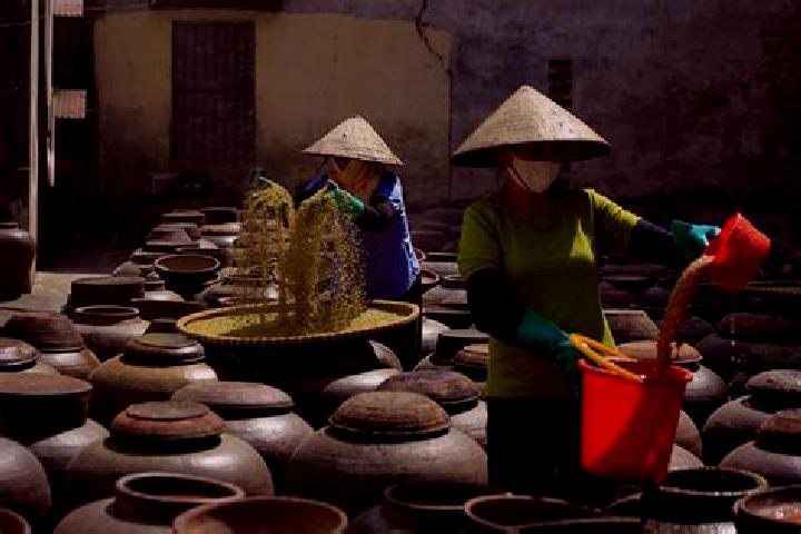 Escorts Ban Yen Nhan, Vietnam — Local Companions